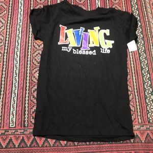 New with tag black tee